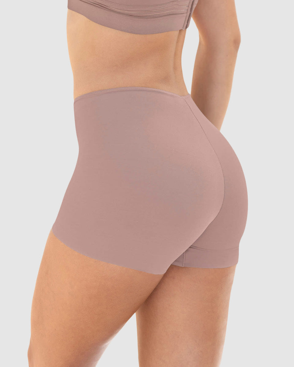Bloomer tipo bóxer efecto invisible en piernas