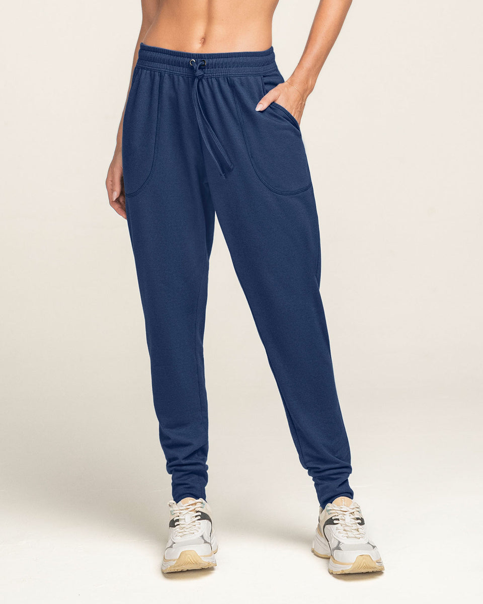 Jogger deportivo de silueta amplia con bolsillos