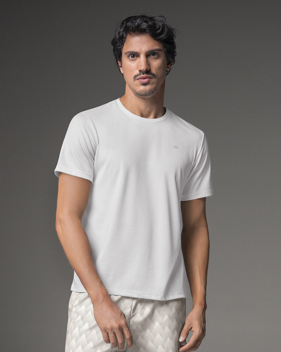 Camiseta deportiva masculina semiajustada de secado rápido