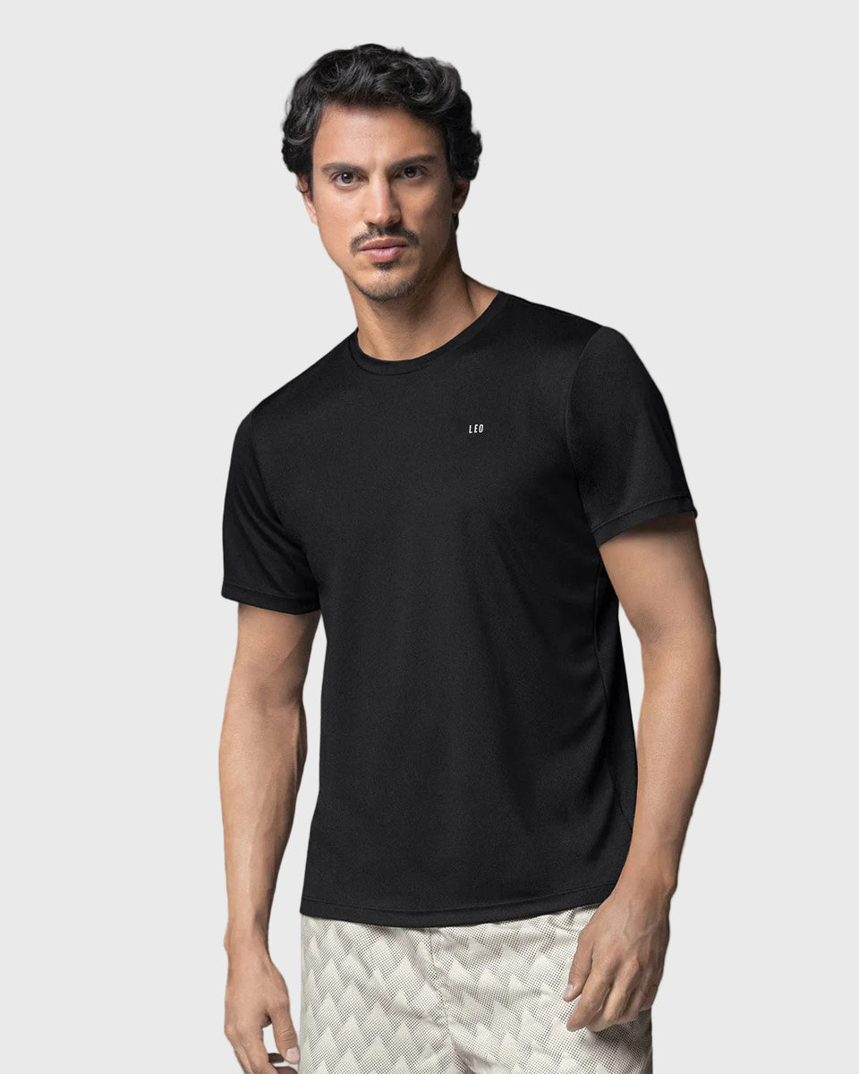 Camiseta deportiva masculina semiajustada de secado rápido