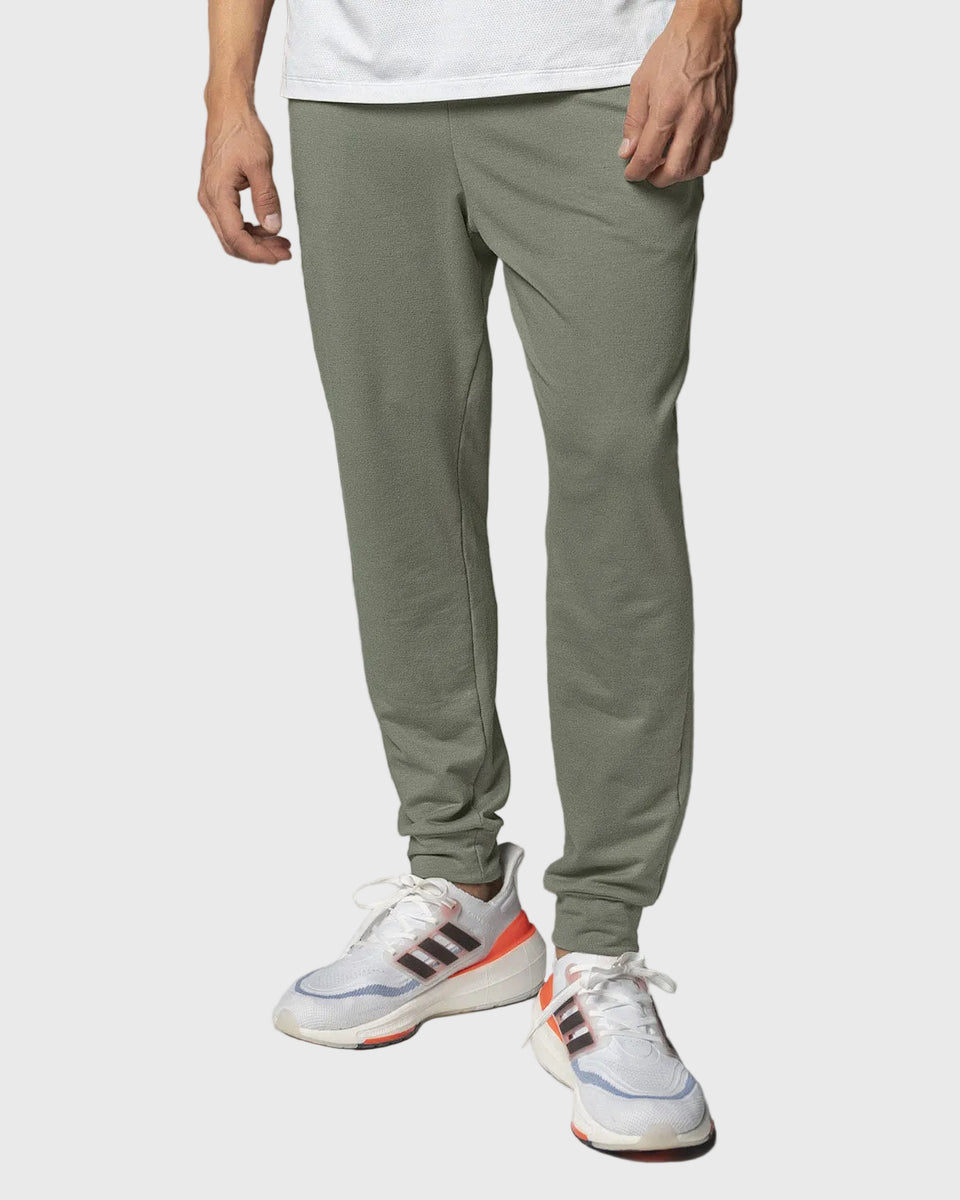 Jogger deportivo estilo sudadera con bolsillos laterales funcionales