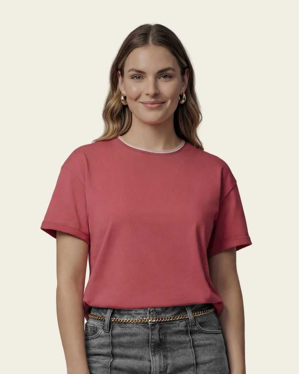 Blusa manga corta con detalle tejido en el cuello