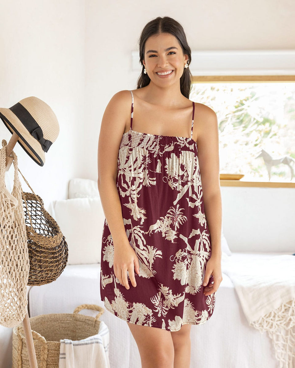 Batola corta de tiritas con escote recto