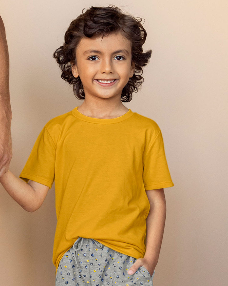 Camiseta manga corta con cuello redondo y estampado en espalda