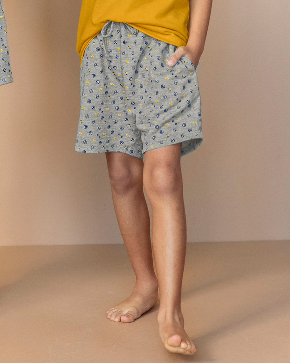 Bermuda niño bota recta con tira para ajustar en cintura