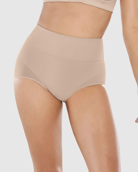 Bloomer faja de control moderado tiro alto en SkinFuse#color_802-cafe-claro