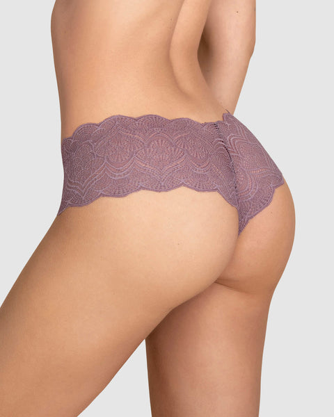 Bloomer estilo cachetero en encaje con transparencias y bordes redondeados#color_451-morado