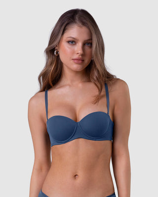 Brasier strapless con realce incorporado#color_589-azul-oscuro