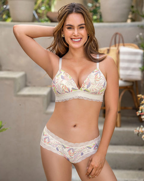 Brasier ultracómodo con encaje en la base y espalda Comfy Bra#color_a52-marfil-hojas