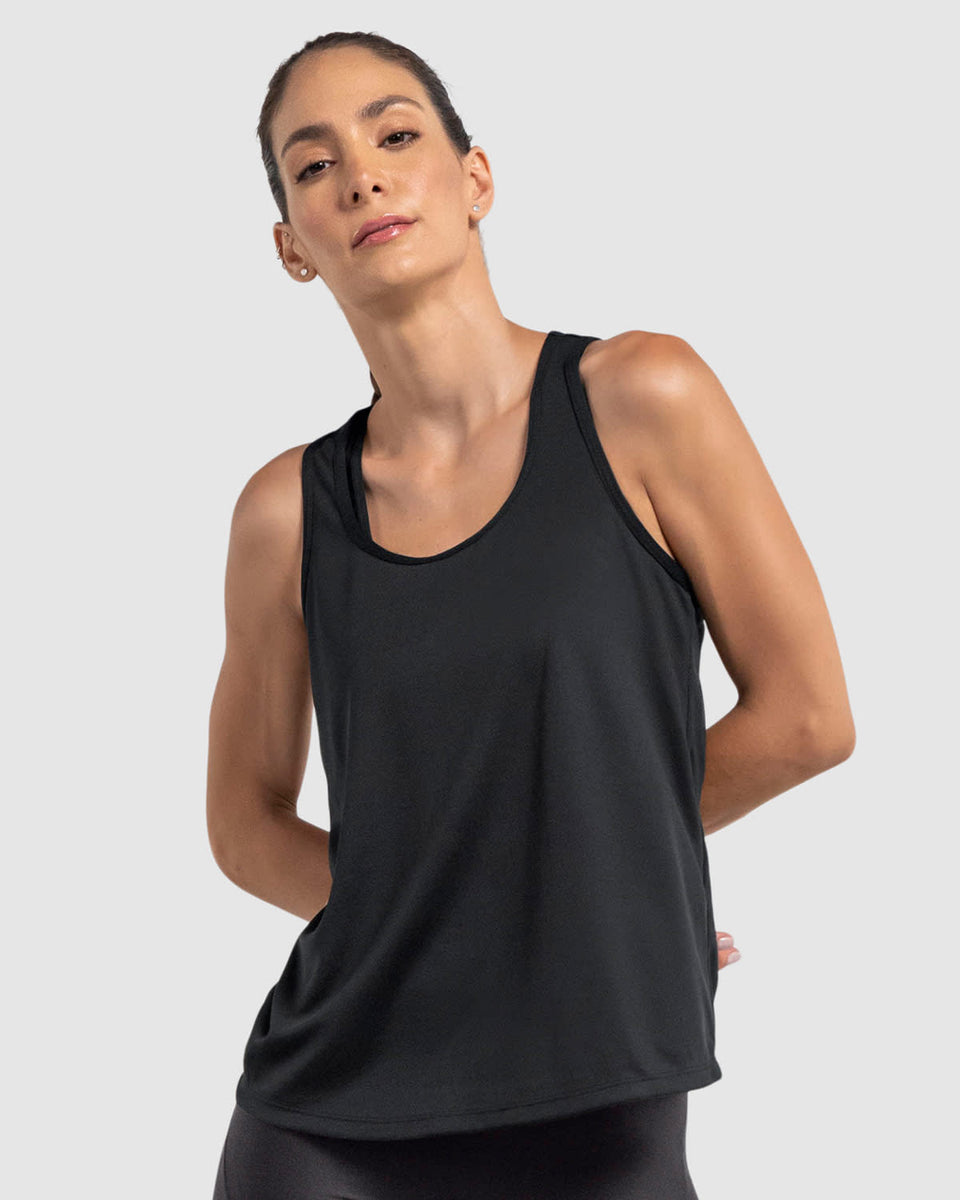 Camiseta deportiva de secado rápido y silueta semiajustada para mujer