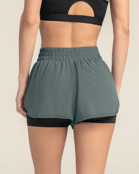 Short deportivo con short ajustado interno#color_706-gris-negro