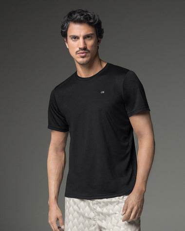 Camiseta deportiva masculina semiajustada de secado rápido#color_700-negro