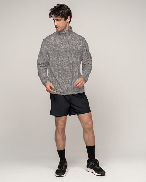 Chumpa deportiva masculina con base textil ultrasuave y ligera#color_071-estampado-camuflado-gris