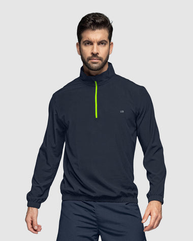 Chumpa deportiva masculina con base textil ultrasuave y ligera#color_536-azul-oscuro