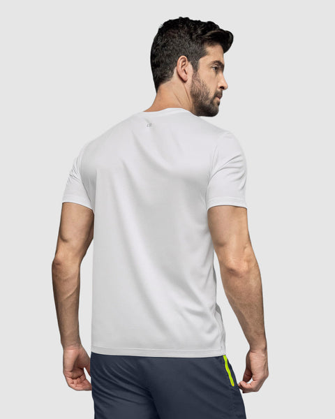 Camiseta deportiva masculina con estampado localizado#color_000-blanco