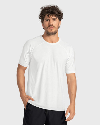 Camiseta deportiva con tela texturizada y transpirable#color_000-blanco