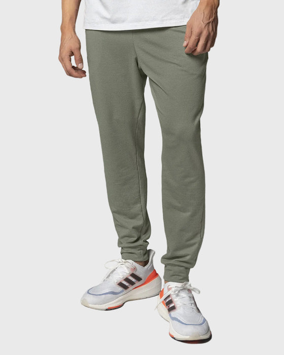 Jogger deportivo estilo sudadera con bolsillos laterales funcionales#color_198-verde-medio