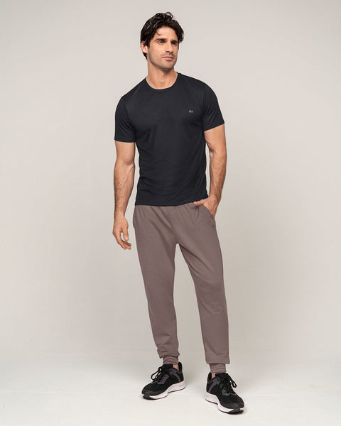 Jogger deportivo estilo sudadera con bolsillos laterales funcionales#color_868-cafe-medio