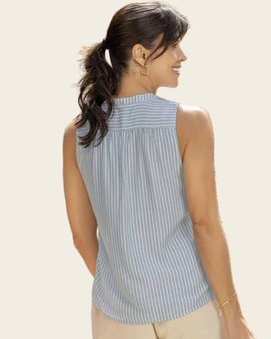 Blusa manga sisa cuello nerú con botones decorativos#color_145-raya-azul