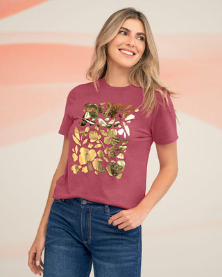 Camiseta manga corta con mensaje en el frente#color_c31-rosado-oscuro