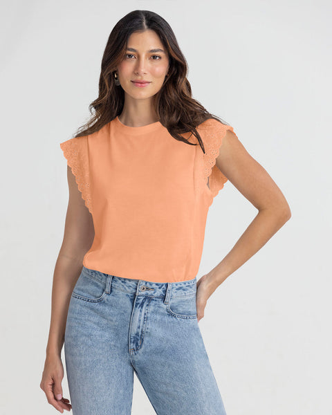 Blusa  sin  mangas con detalle ojalillo en hombros#color_279-coral