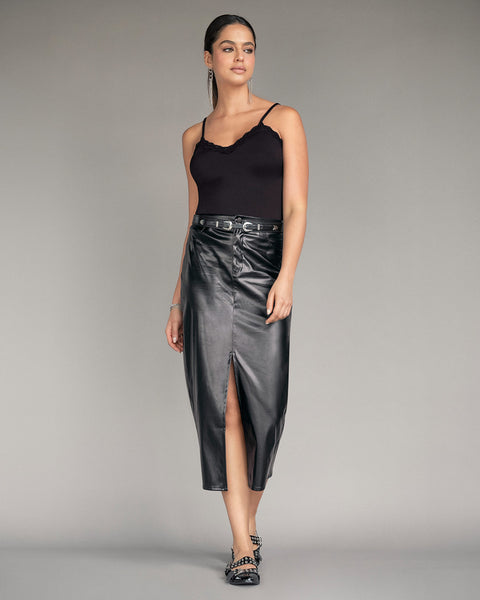 Blusa de tiritas de escote en V con detalles en encaje#color_700-negro