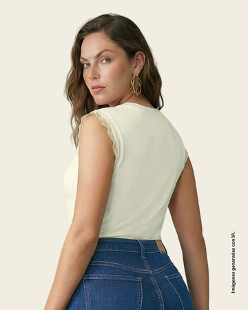 Blusa con detalle tejido en mangas#color_000-blanco
