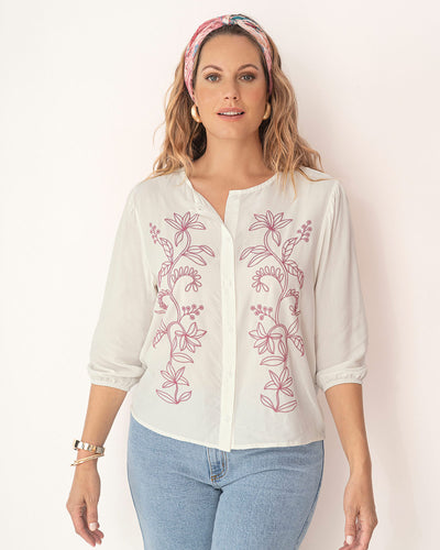 Blusa 3/4 con estampado en frente#color_018-marfil