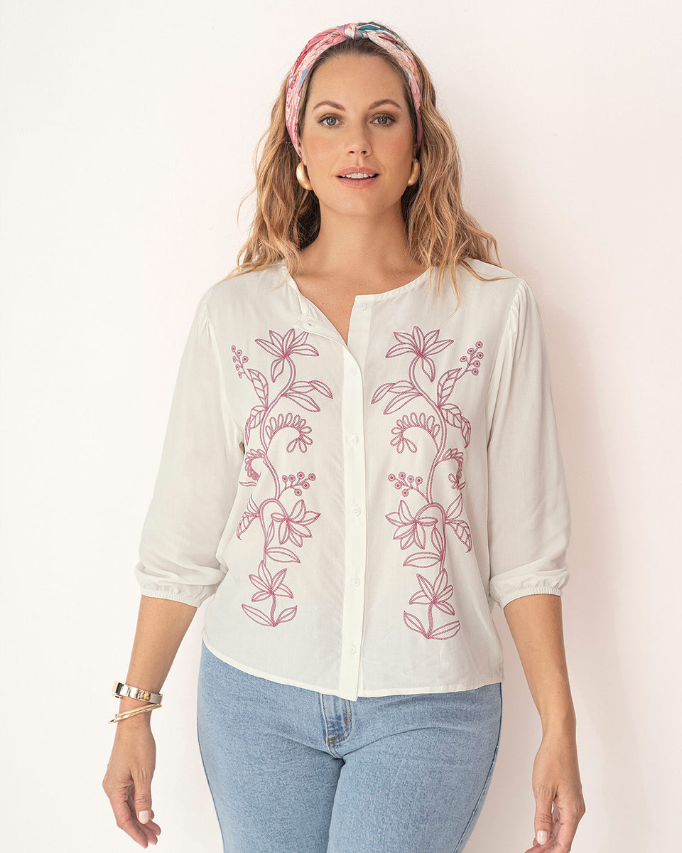 Blusa 3/4 con estampado en frente