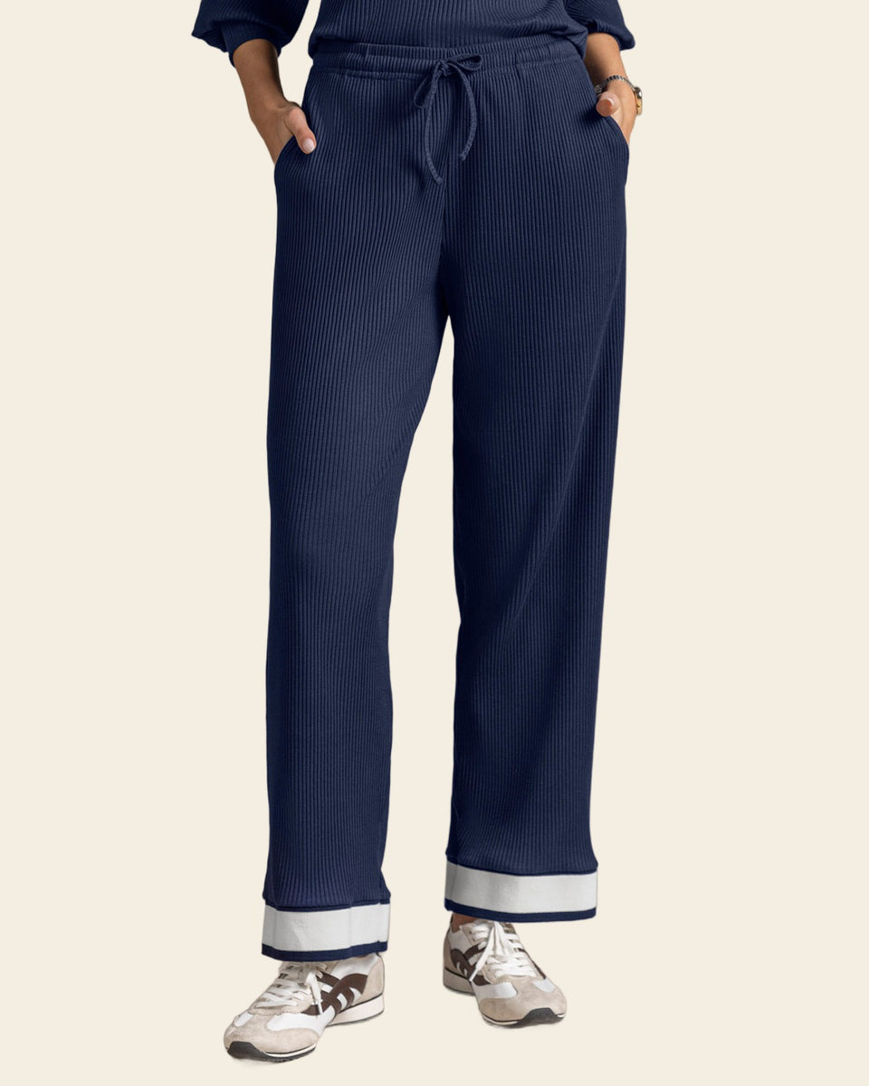 Pantalón bota recta en tela acanalada