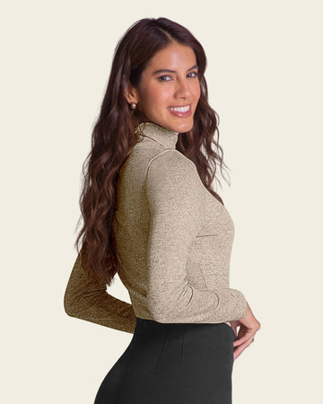 Blusa manga larga cuello alto en tejido de punto#color_084-arena