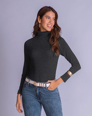 Blusa manga larga cuello alto en tejido de punto#color_700-negro