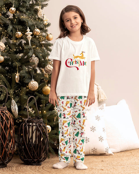 Camiseta de pijama con estampado localizado unisex#color_395-marfil-navidad