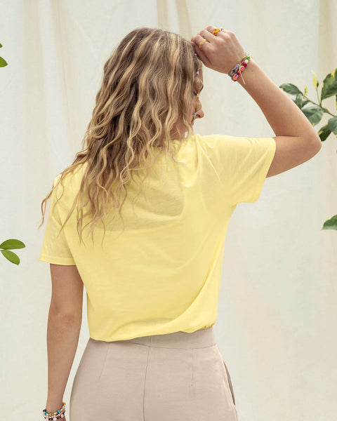 Blusa en algodón manga corta con estampado localizado#color_019-amarillo