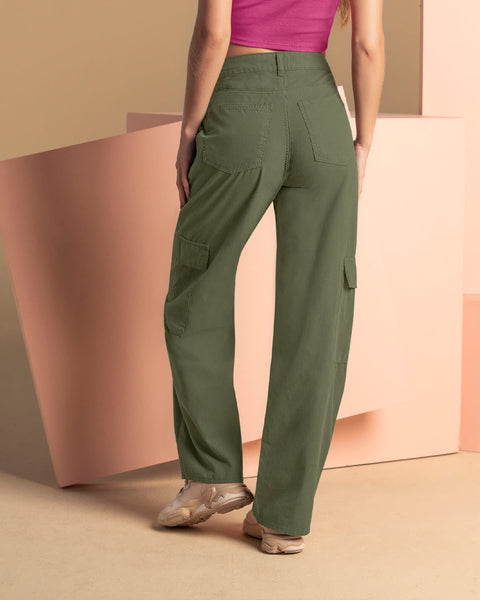 Pantalón tiro alto tipo cargo#color_249-verde-oliva
