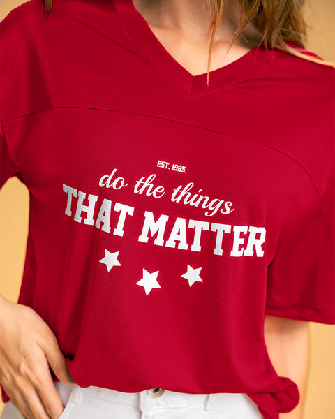 Blusa manga corta silueta amplia con estampado localizado#color_302-rojo