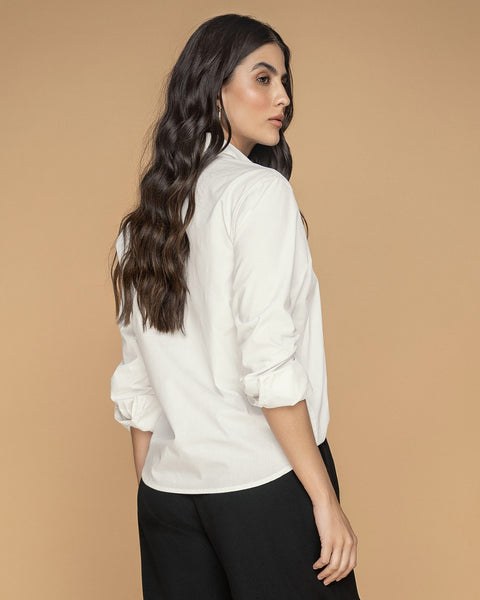 Blusa manga larga con botones funcionales en frente#color_000-blanco
