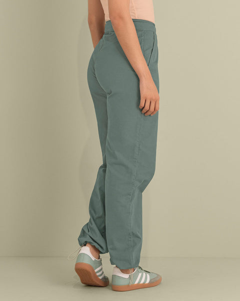 Pantalón bota recta con elástico en ruedo#color_249-verde