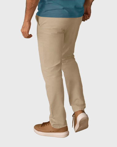 Pantalón Texas silueta semiajustada#color_606-arena-claro