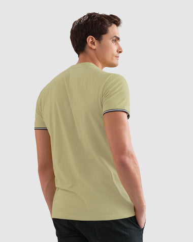 Camisa manga corta con detalle tejido en mangas#color_624-verde-pistacho