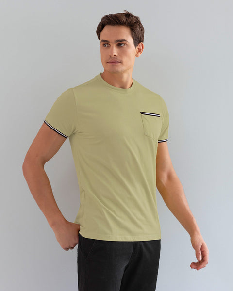 Camisa manga corta con detalle tejido en mangas#color_624-verde-pistacho