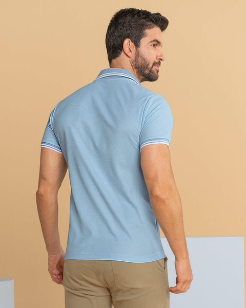 Camiseta tipo polo con cuello y mangas tejidas#color_022-azul-claro