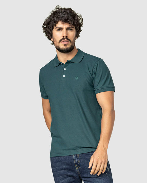 Camisa tipo polo con bordado en frente#color_604-verde-medio