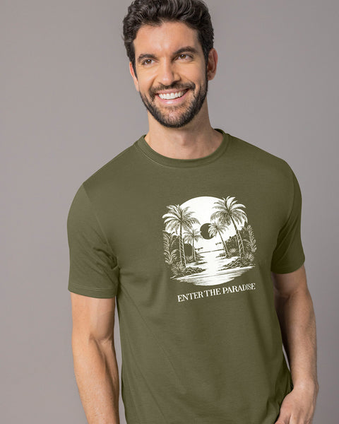 Camisa manga corta con estampado localizado y cuello redondo#color_a91-verde-militar