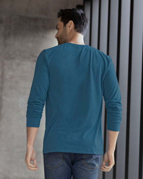 Camiseta manga larga con cuello redondo y perilla funcional#color_547-azul-medio