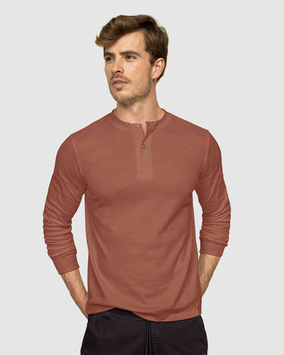 Camisa manga larga cuello henley#color_a89-terracota