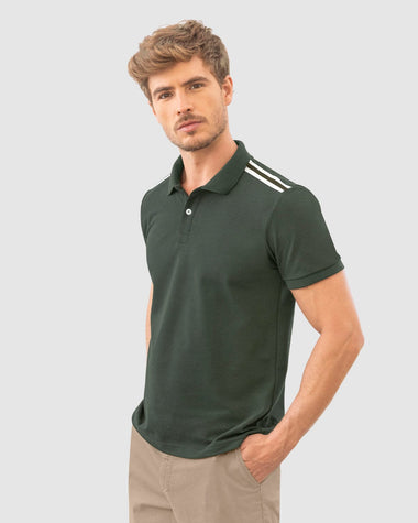 Camisa tipo polo con pieza decorativa en hombros#color_601-verde