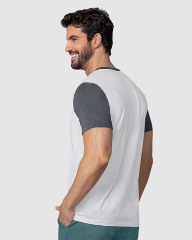 Camisa henley con cuello y mangas en contraste#color_000-blanco