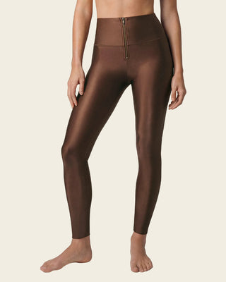 Legging con cierre de control en abdomen en imitación cuero#color_c25-cafe-oscuro